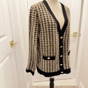 TAHARI EYELASH BROWN HOUNDSTOOTH CARDIGAN WITH GOLD BUTTONS MEDIUM